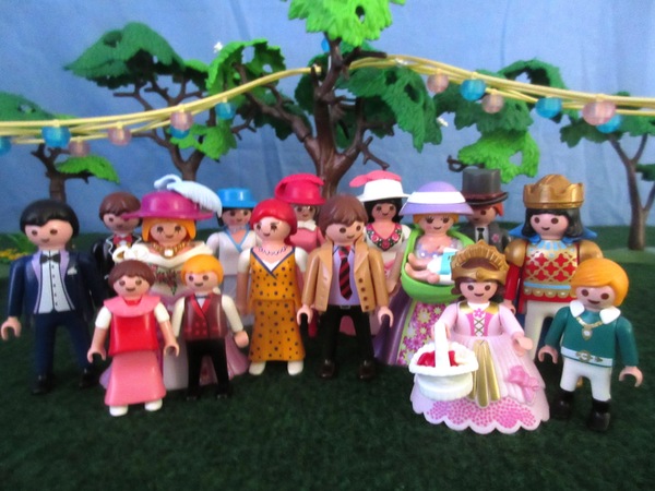 It will be the second Royal Wedding of the year for the Playmobil people in our house...