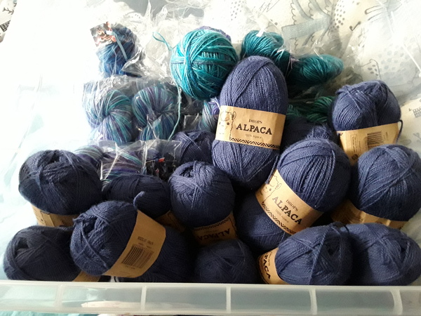 Nearly November; Friendly Frugaleers Navigating (K)nitting, Nattering and Nuturing our Pennies