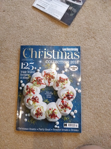 Round up your broom stick, black cat and cauldron and get ready for Halloween, it's the Countdown to Christmas, thread 7!