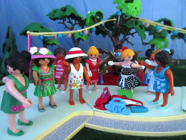 It will be the second Royal Wedding of the year for the Playmobil people in our house...