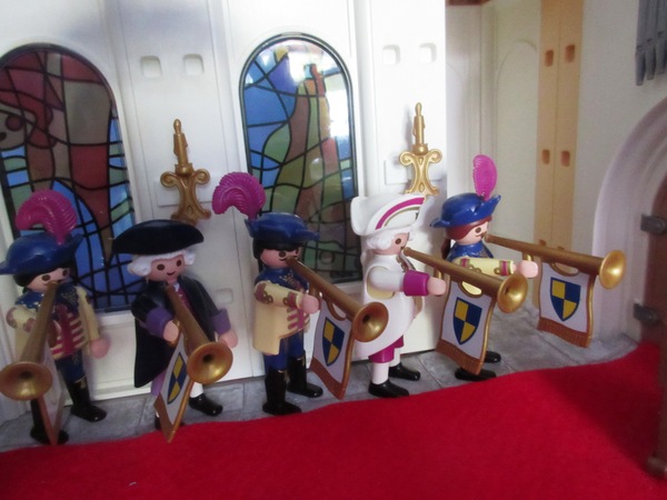 It will be the second Royal Wedding of the year for the Playmobil people in our house...