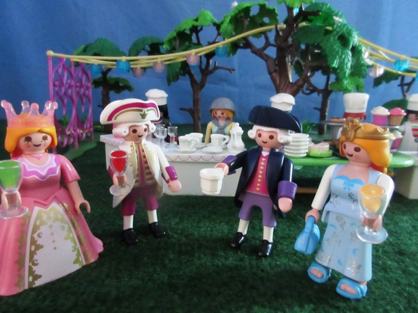 It will be the second Royal Wedding of the year for the Playmobil people in our house...
