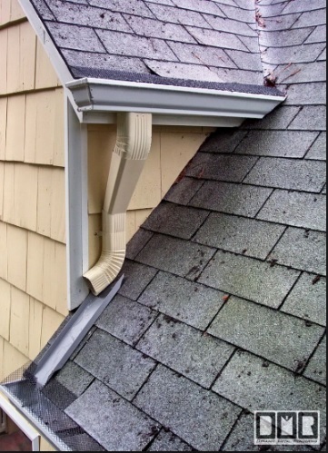 Does this rainwater drainage configuration look right?