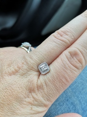 Nice diamond earrings... £100?