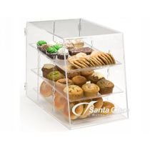 AIBU to think supermarkets should cover their pastries