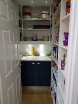 Does any one have a kitchen with only floor units no wall units...