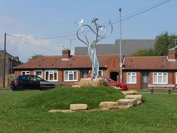 Anyone from Pontefract? Where is this angel? (With artistic interpretation from dd)