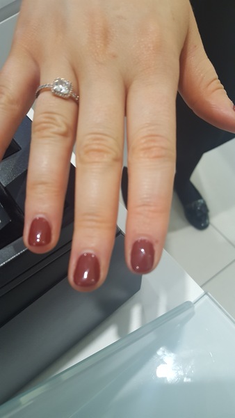 Does anyone know what colour this gel polish Is?