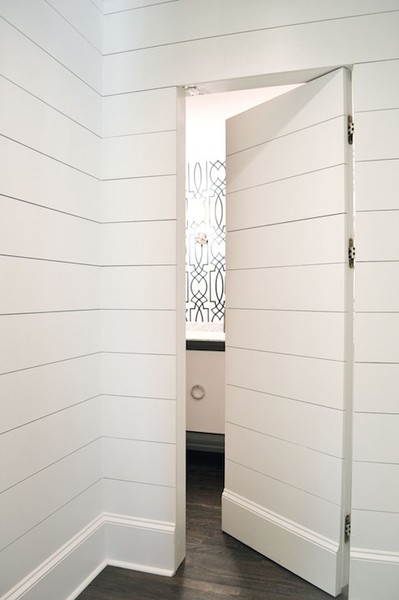 Do you agree with me or my joiner? Aesthetic advice needed!