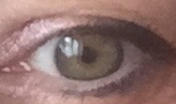 Are my eyes green?