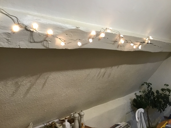 Paint these cottage beams white??