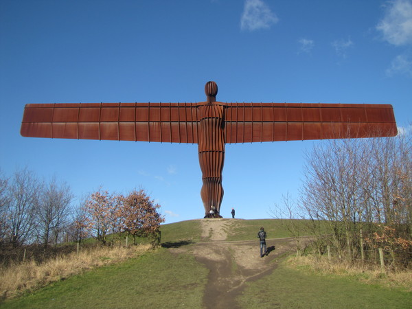 Anyone from Pontefract? Where is this angel? (With artistic interpretation from dd)