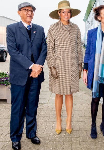 Royal style & gossip: what do we want? Frock shots! When do we want them? Now!
