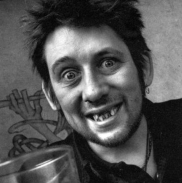 Oh for goodness sake. I have a crush on the builder