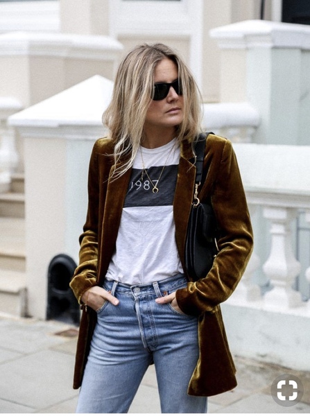 How to style this velvet blazer?