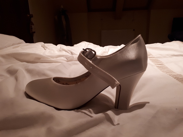 Help me...my wedding shoes are giving me backache