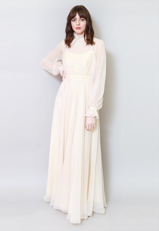 Found perfect vintage wedding dress BUT too small - help!