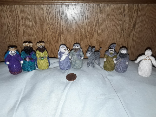 Countdown to  a Frugal Christmas, The Friendly Frugaleers still knitting,nattering and money saving!