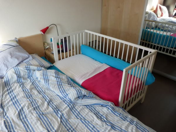 Bedside cribs