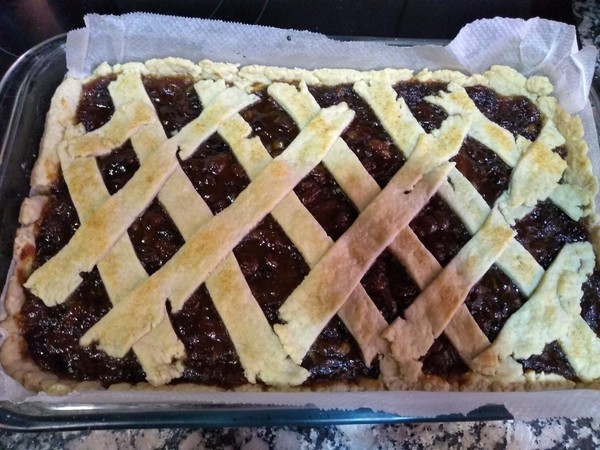 Does anyone know what these berries are? Also need a butter alternative for pastry.