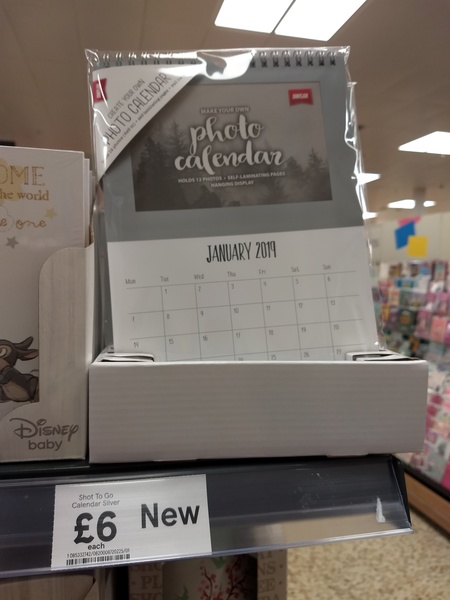 Cute ways to tell family over Christmas?