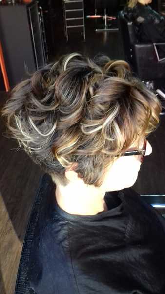 Please help me choose a hairstyle. Wavy/curly shortish. Previous pics included.