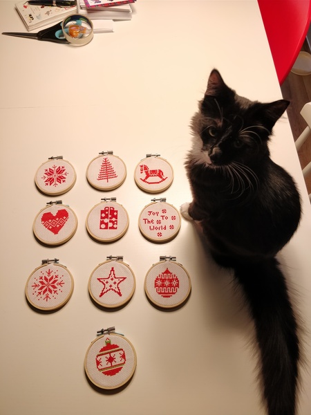 Dust off your decs and bring out your baubles; this is your 5 week warning! Countdown to Christmas thread 9