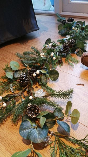 Where can I get a mantel garland please?