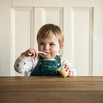 UK MNer with at least one child aged 6 - 24 months? Sign up to try Little Yeos Fromage Frais