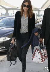 How to style this velvet blazer?