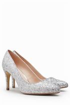 What shoes would you wear with this?