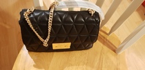 Which handbag part 2...