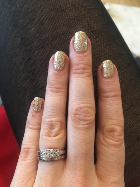 Please show me your manicures!
