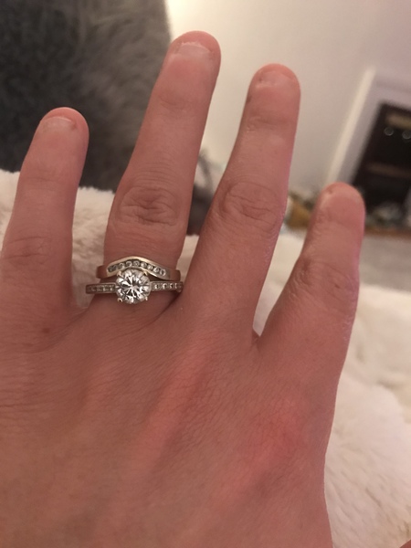 Show me your engagement rings!