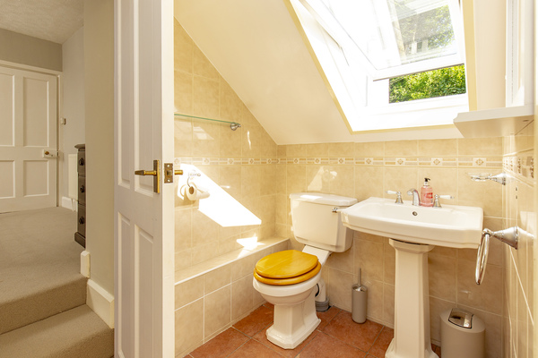 Anyone fancy helping me with my ensuite conundrum?