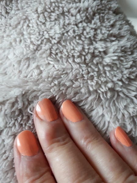 Please show me your manicures!