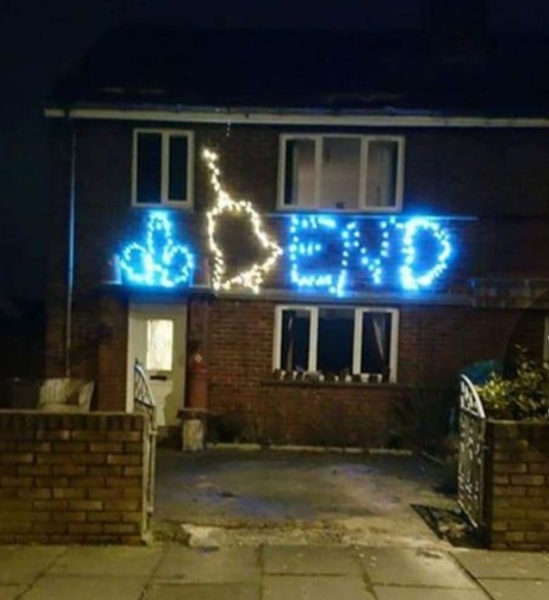 Flashing Christmas Lights [Grumble]