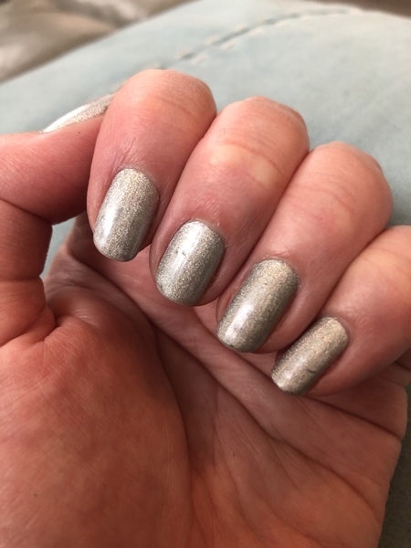 What do we think about accent nail manicures?