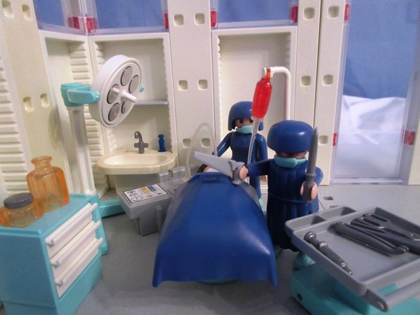 It's the Christmas season for the Playmobil people in our house...