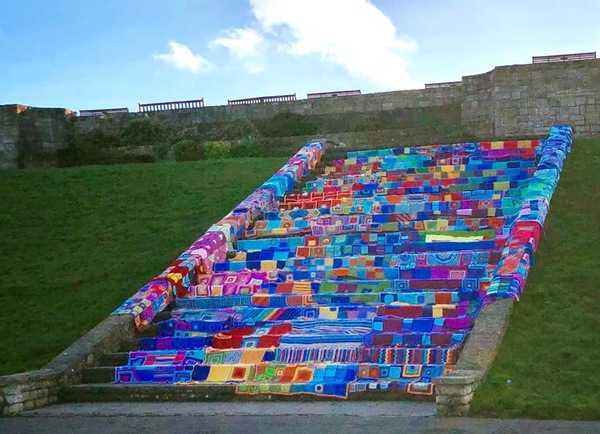 Woolly Hugs. Snugs for Looked After Children and Young People