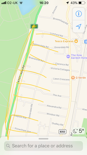 Any one know anything about prking near Kew Gardens?