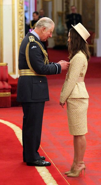 Royal style & gossip: more gowns, less frowns