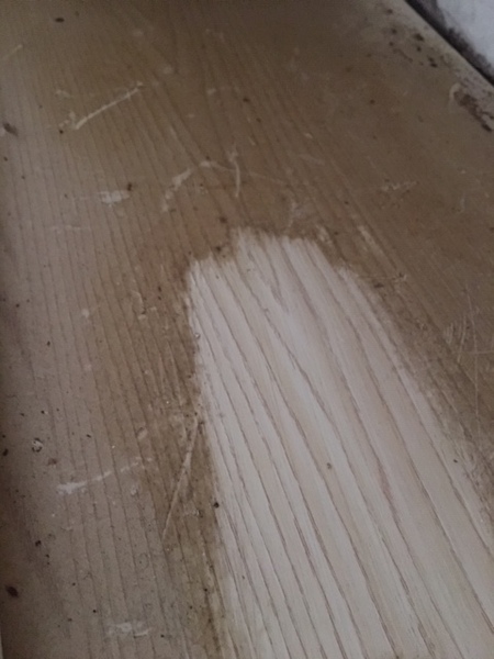 AIBU to never clean the top of my cupboards?