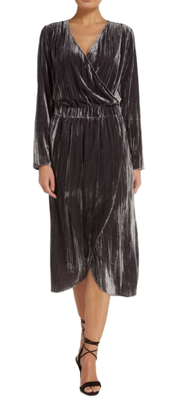 Please help me to style this dress so it doesn't look like a dressing gown.
