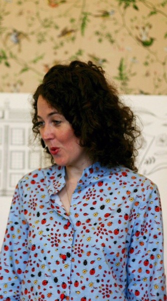 Please help me find this blouse