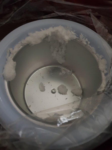 Ice cream maker problems, please help!