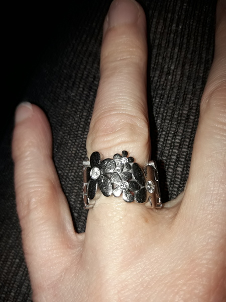 Show me your engagement rings!