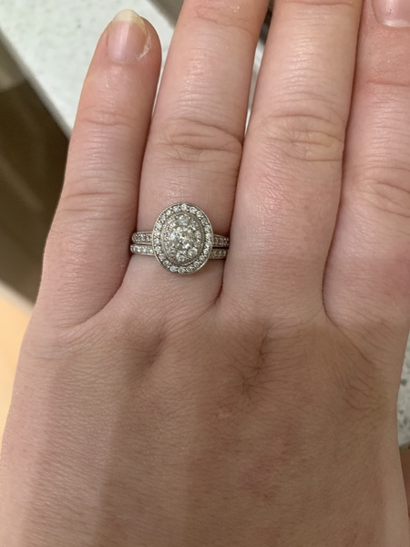 Show me your engagement rings!