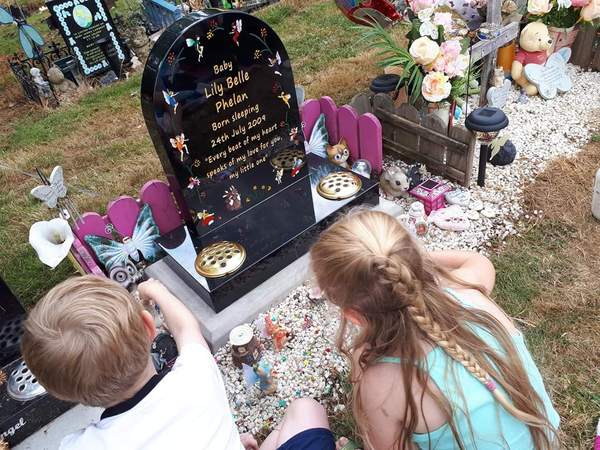 AIBU to think it's not appropriate to take a toddler to a graveyard?