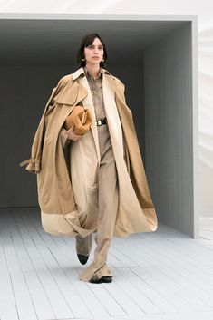 Les Parisiennes de Mamansnet: Orangutans in Paris make for poor gondoliers